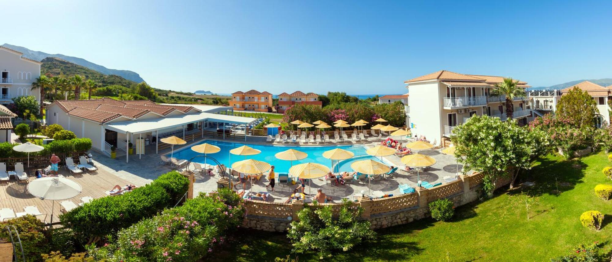 Cavo D'Oro All Inclusive Resort Kalamákion Dış mekan fotoğraf