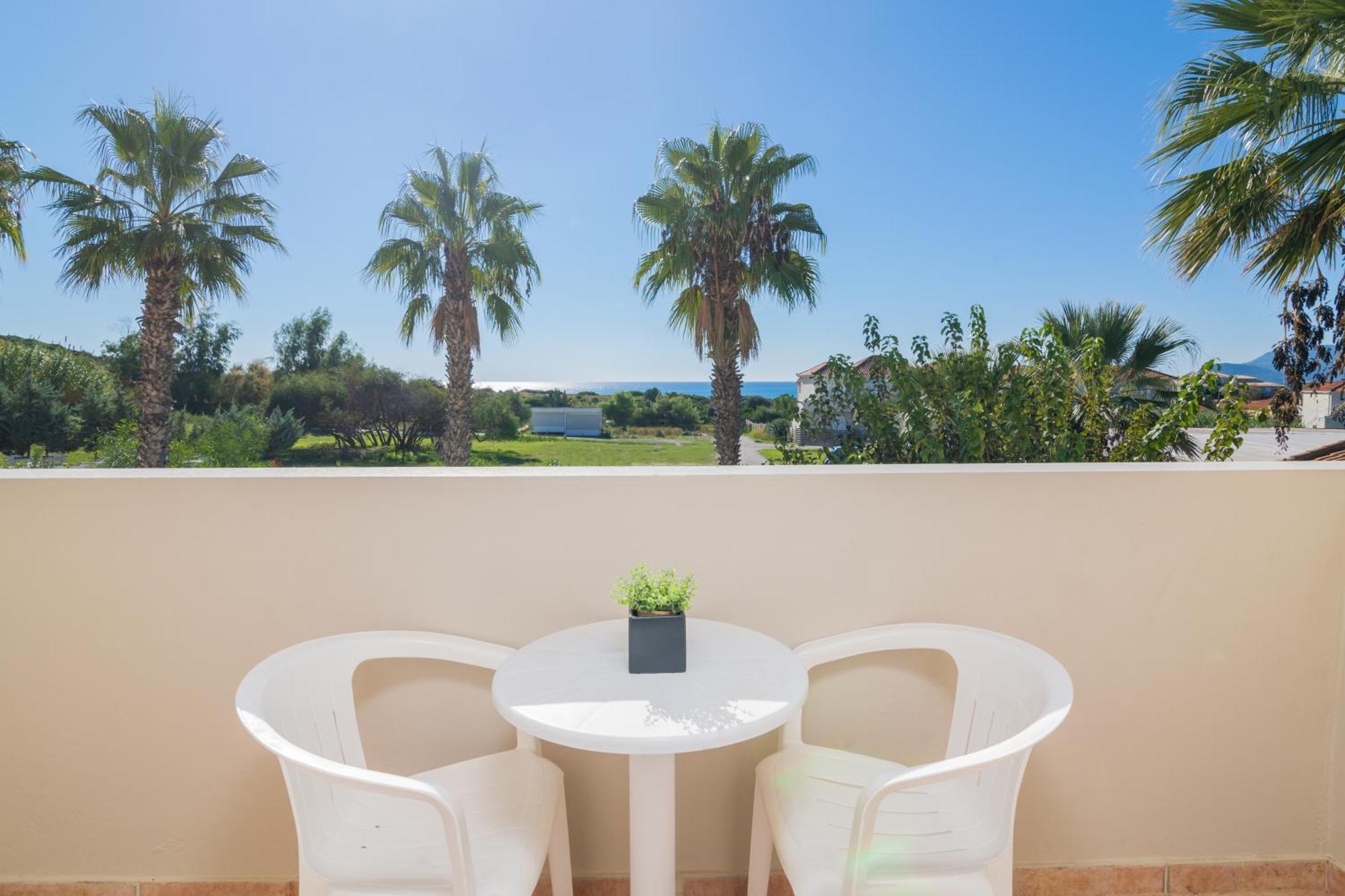 Cavo D'Oro All Inclusive Resort Kalamákion Dış mekan fotoğraf